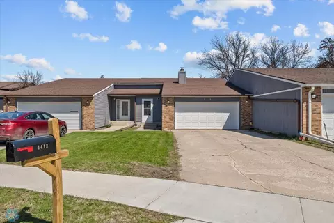 1412 12th St N, Wahpeton, ND 58075