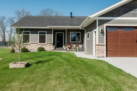 Exterior - 46361 Nitche Lake Rd, Perham, MN 56573 photo 3 of 22