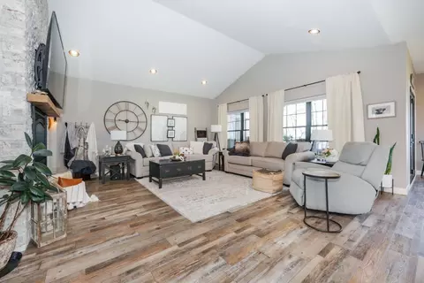 Living - 46361 Nitche Lake Rd, Perham, MN 56573 photo 2 of 3