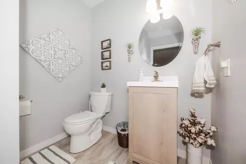 Bath - 46361 Nitche Lake Rd, Perham, MN 56573 photo 6 of 16