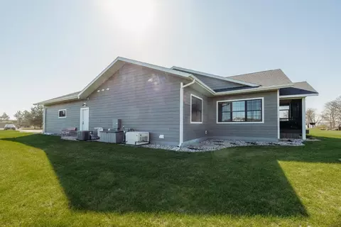 Exterior - 46361 Nitche Lake Rd, Perham, MN 56573 photo 13 of 22