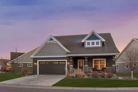 708 Somerwood Way, Waconia, MN 55387