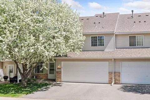 8950 Pheasant Ln, Saint Bonifacius, MN 55375