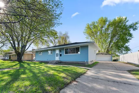 5307 62nd Ave N, Brooklyn Center, MN 55429