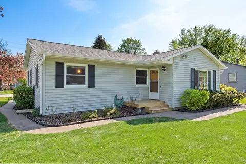 1628 Summer St, Hudson, WI 54016