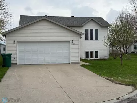 408 Np Ct, Breckenridge, MN 56520