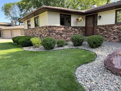 Exterior - 1085 20th St, Windom, MN 56101 photo 2 of 8