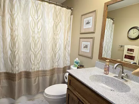 Bath - 1085 20th St, Windom, MN 56101 photo 4 of 5