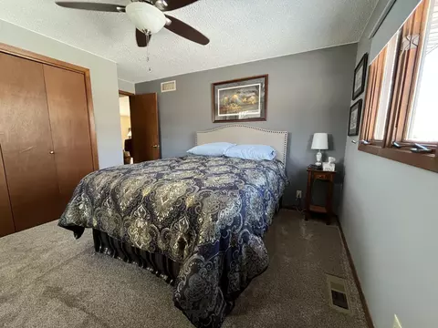 Bedroom - 1085 20th St, Windom, MN 56101 photo 2 of 5