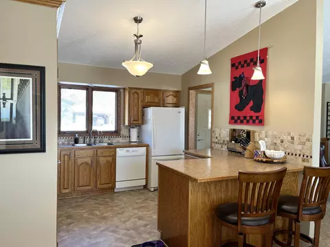 Kitchen - 1085 20th St, Windom, MN 56101 photo 2 of 7