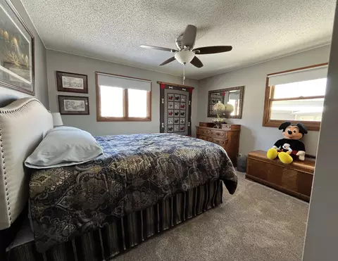 Bedroom - 1085 20th St, Windom, MN 56101 photo 3 of 5