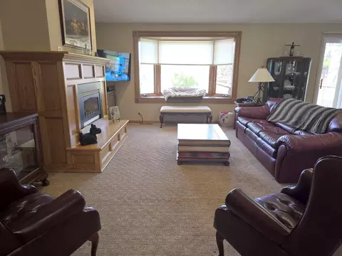 Living - 1085 20th St, Windom, MN 56101 photo 2 of 4