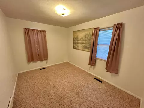 324 Maple Ave S, Thief River Falls, MN 56701 photo 31