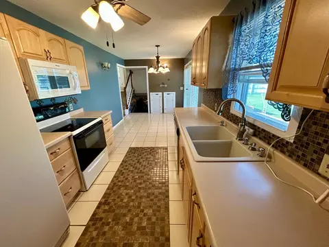 324 Maple Ave S, Thief River Falls, MN 56701 photo 19