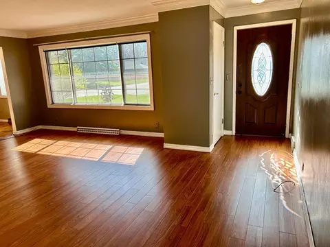 324 Maple Ave S, Thief River Falls, MN 56701 photo 8