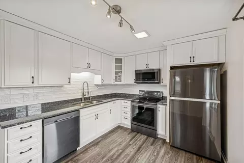 1524 S Timber Rdg, Fridley, MN 55432