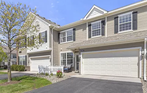 4503 Rosemary Way #5, Hugo, MN 55038