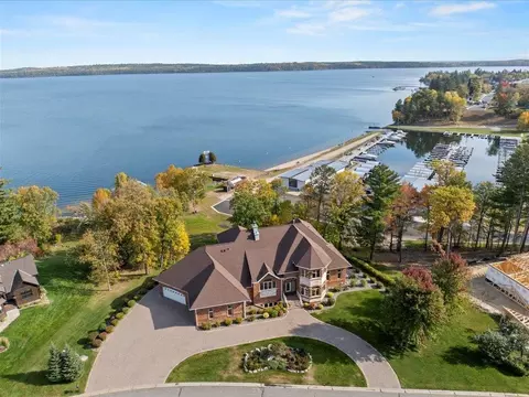 205 Tianna Dr, Walker, MN 56484
