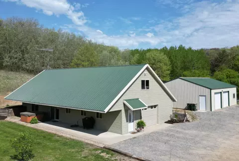 27465 160th St, Paynesville, MN 56362