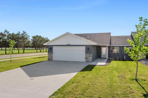 38760 Maple Ct, North Branch, MN 55056