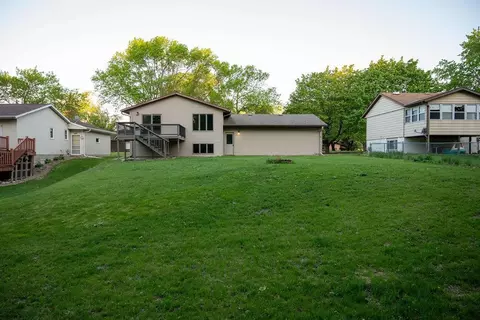 408 19th St NW, Willmar, MN 56201 photo 3