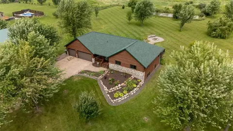 4723 560th St, Pine City, MN 55063