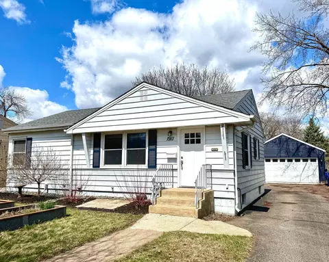 1911 Worcester Ave, Saint Paul, MN 55116