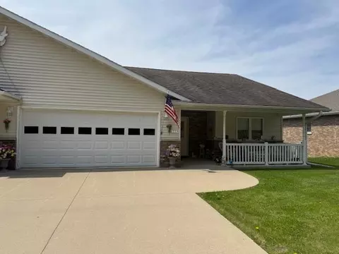 223 Robert St S, Mabel, MN 55954