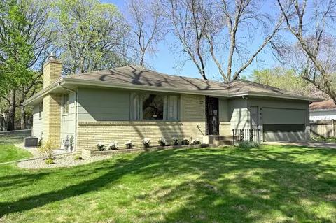 841 73rd Ave NE, Fridley, MN 55432