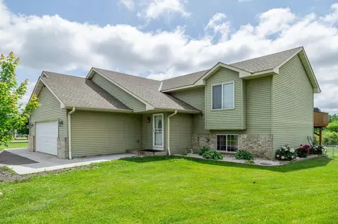 650 W 12th St, Rush City, MN 55069