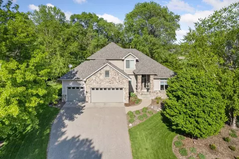 8871 Deer Run Dr, Victoria, MN 55386