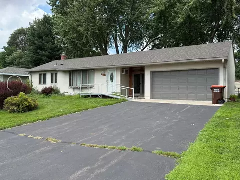 1477 Ripley Ave, Maplewood, MN 55109
