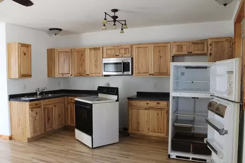 Kitchen - 19391 County 37, Osakis, MN 56360 photo 1 of 4
