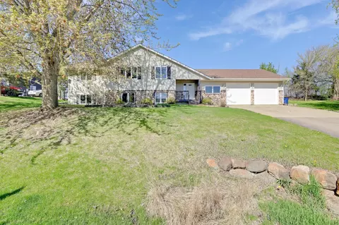 4954 Jeffers Ct, Lonsdale, MN 55046