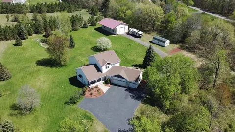 1831 Lake George Pkwy NW, Oak Grove, MN 55011