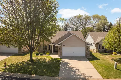 2210 125th Ln NW, Coon Rapids, MN 55448