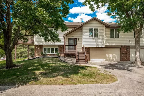 13622 Knox Dr, Burnsville, MN 55337