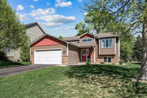 405 Lancaster Ln N, Champlin, MN 55316
