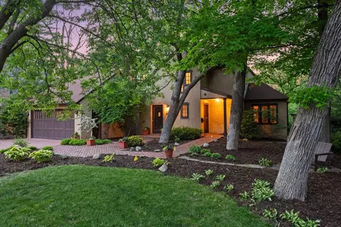 2114 W 53rd St, Minneapolis, MN 55419