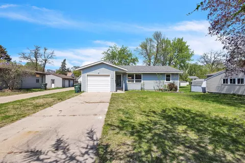 95 Mcleod Ave NE, Hutchinson, MN 55350