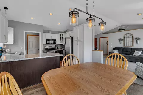 223 Glenview Loop, Saint Cloud, MN 56303 photo 6
