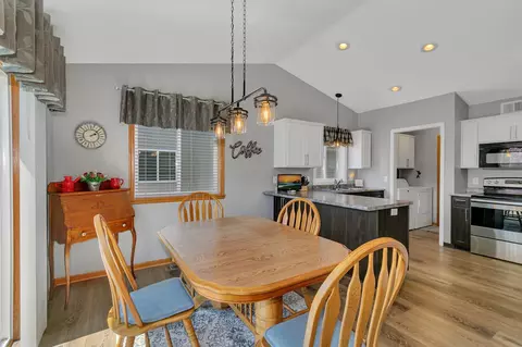 223 Glenview Loop, Saint Cloud, MN 56303 photo 7