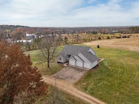 2360 Neal Ave N, West Lakeland, MN 55082