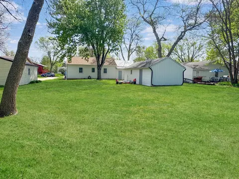 Exterior - 767 N 3rd St, Tracy, MN 56175 photo 5 of 9