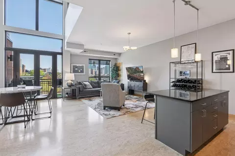 9 W Franklin Ave #309, Minneapolis, MN 55404