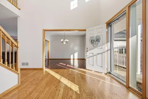 5135 Country Cir, Loretto, MN 55357 photo 6