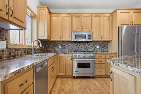 5135 Country Cir, Loretto, MN 55357 photo 12
