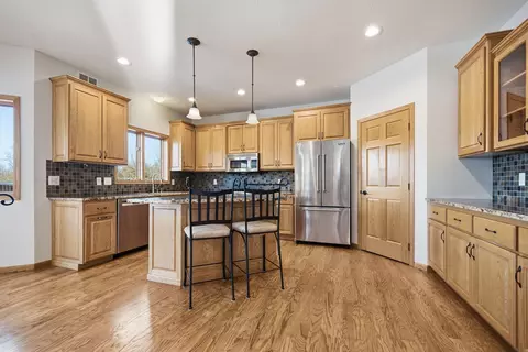5135 Country Cir, Loretto, MN 55357 photo 10