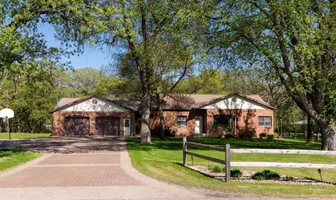 2211 E Golf Course Rd NE, Alexandria, MN 56308
