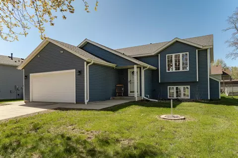 806 8th St NW, Kasson, MN 55944